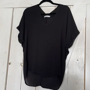 Francesca’s Flowy Top // Black